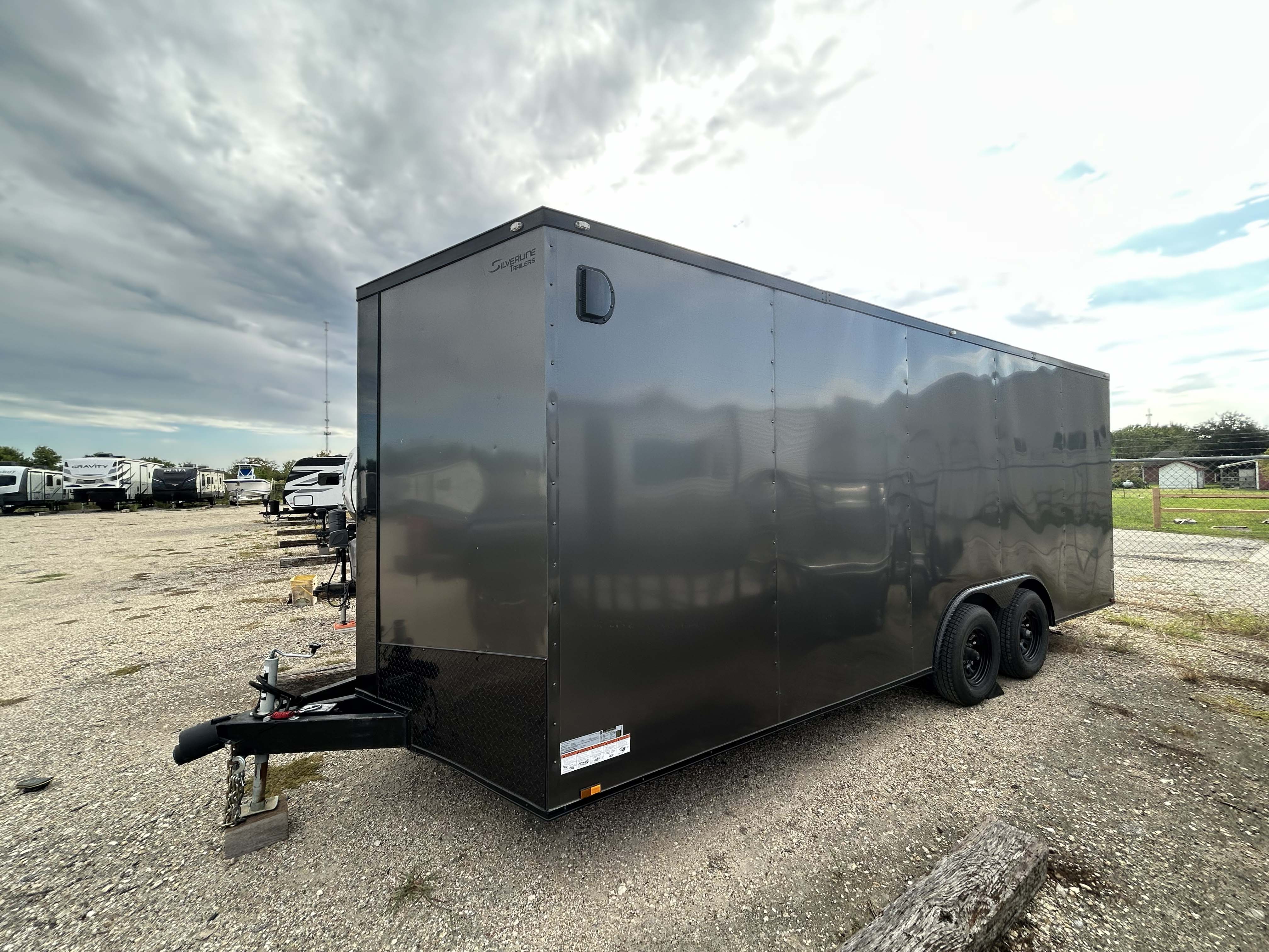 Enclosed trailer rental in Alvin TX - STALLION 20ft enclosed cargo trailer for rent near Houston